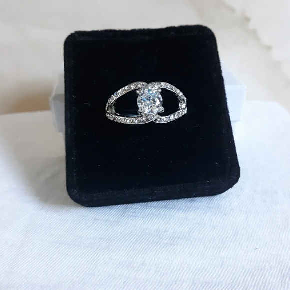 Cocktail Ring - Picture 2 of 7